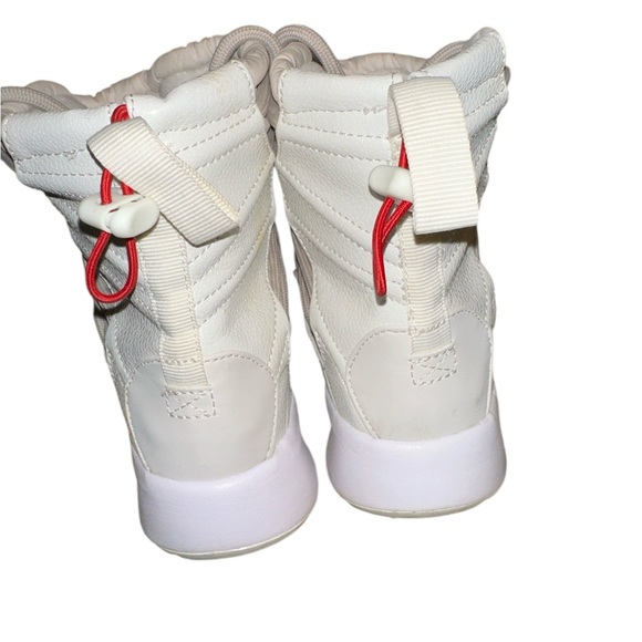 Nike Tanjun High Rise Women's Shoes - Picture 3 of 4